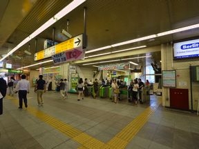JR山手線目黒駅西口