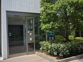 自転車置場用エントランス