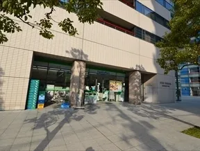 ファミリーマート リバージュ品川店