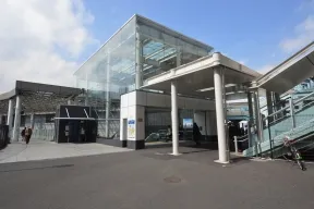横浜駅きた東口Ａの入口