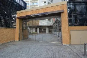 駐車場入口