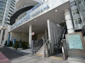 ベイクォーター北側入口