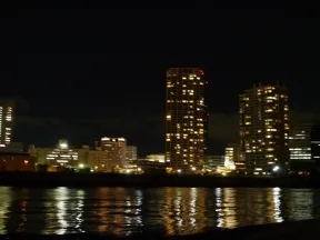 ポートサイドエリア