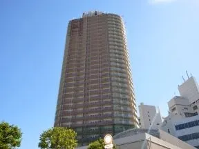 北西からの外観