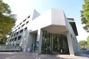 都立中央図書館