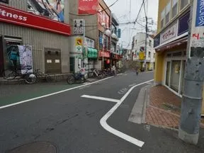 突き当たりを右折します