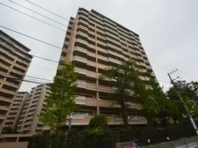 南西から見たE棟