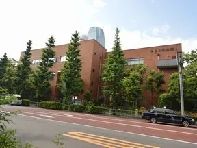 港区立みなと図書館