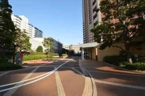 駐車場方向