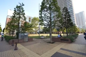 プラタナス公園