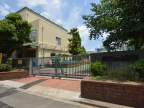 新宿区立大久保幼稚園・大久保小学校