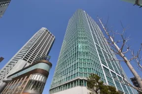 タワー棟・南東からの外観