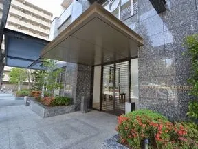 グランドエントランス（西側入口）