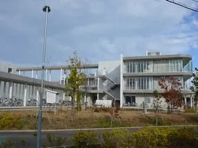 流山市おおたかの森中学校