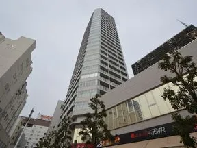 南東側より