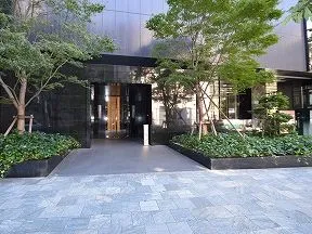 エントランス外観