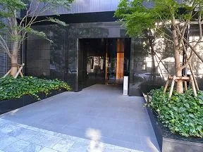 エントランス外観