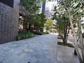 北側から見た外観