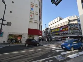 大宮タカシマヤを右手に直進します