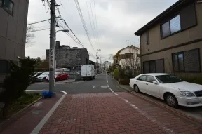 商店街が終わりますが、そのまま直進で<br>す