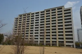 GARDEN COURT