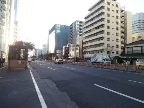 清澄通りを西へ