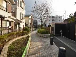 谷端川緑道 
