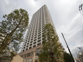 南側からの外観