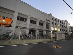 大阪市立下福島中学校