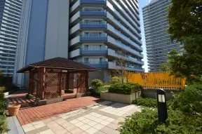２階屋上庭園