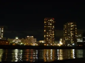 ポートサイドエリア
