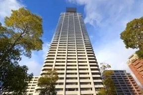 南から見た外観