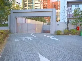 駐車場出入口