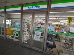 ファミリーマート鹿島田駅前店