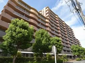 南側から見た７番館