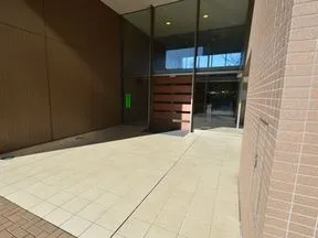ブリーズコートエントランス