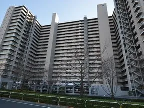 北東側から見たパークアンドパークス(デ<br>ライトコート・アースコート)