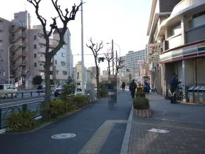 環八通りを西方面に進んでいきます。