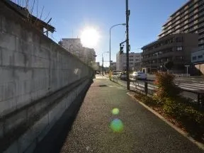 しばらく直進していきます。