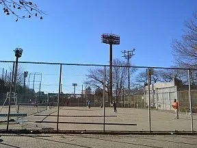 小豆沢庭球場