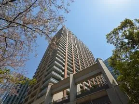 A9出口付近からの東京パークタワー