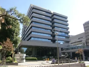 港区役所