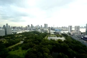 浜離宮眺望