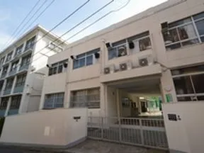 成女学園中学校・高等学校