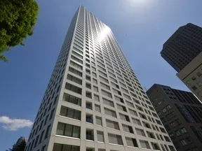 建物北側より