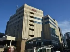 ＪＲ恵比寿駅西口を出ます。