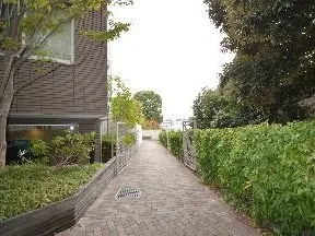 北側通路