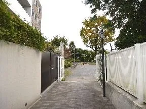 西側通路