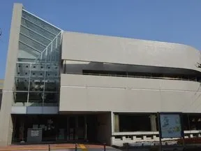 東大和市立中央図書館