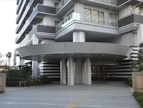 EAST棟エントランス